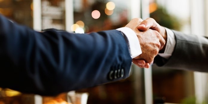 التوسط في الاستقدام